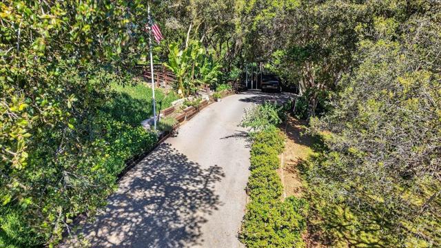 1222 Via Del Sol Road, Salinas CA: https://media.crmls.org/mediaz/9e9a6bb8-7d74-48e0-8c11-b6d91cab5d10.jpg