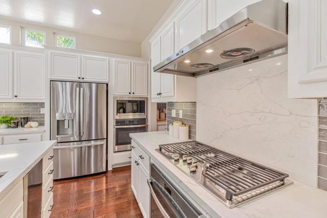7473 Hoylake Court, Gilroy CA: https://media.crmls.org/mediaz/9e9bd7cb-c1bb-4e5e-8b26-1460fe9ad54a.jpg