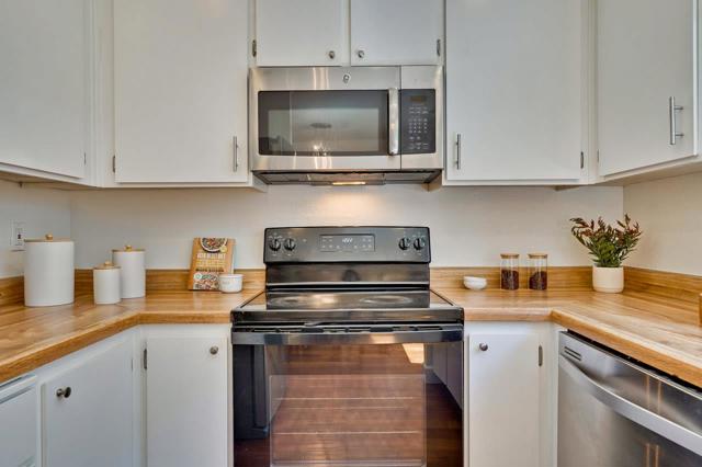 535 Boxleaf Court, San Jose CA: https://media.crmls.org/mediaz/9e9c8957-0a54-40d3-abea-5a0c2ffa0c4e.jpg