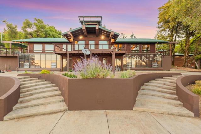 950 Oak Ridge Road, Los Gatos CA: https://media.crmls.org/mediaz/9e9ca829-aadd-4f0b-8129-8e0eb9d686cf.jpg