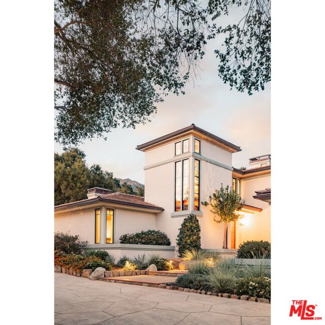 840 Ivy Lane, Montecito CA: https://media.crmls.org/mediaz/9e9cd7ee-0a9f-4073-ab12-ca1524b8cae7.jpg
