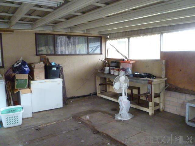 553 Sears Ave, San Diego CA: https://media.crmls.org/mediaz/9e9d65c7-00a0-4c42-806d-203941c03994.jpg