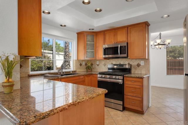 Detail Gallery Image 15 of 50 For 2257 Brookwood Ct, Escondido,  CA 92026 - 4 Beds | 2/1 Baths