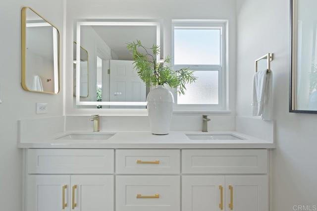 Detail Gallery Image 43 of 61 For 408 Bonair Street, La Jolla,  CA 92037 - 3 Beds | 2 Baths