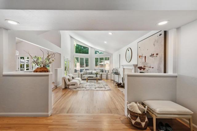 2360 Holly Oak Drive, Danville CA: https://media.crmls.org/mediaz/9e9e91c4-1b44-4f62-9fce-1e1ad7373e52.jpg