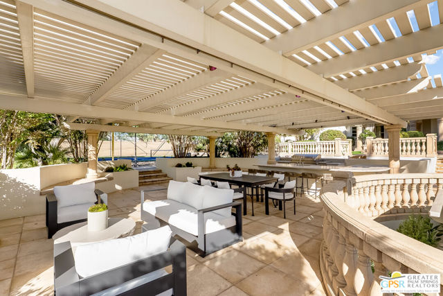 1 Saint Petersburg Court, Rancho Mirage CA: https://media.crmls.org/mediaz/9e9ee33a-09a2-4554-9983-c23c859c628a.jpg