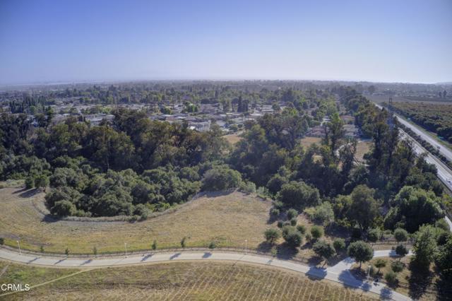 644 Orwell Lane, Ventura CA: https://media.crmls.org/mediaz/9e9f12bd-69ac-42cb-be24-4e746dadbc8a.jpg