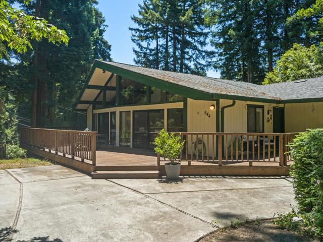 644 Debbie Drive, Boulder Creek CA: https://media.crmls.org/mediaz/9e9f4a3e-dc87-4b0a-9d69-0a574386bfa5.jpg