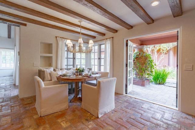 17116 Paseo Hermosa, Rancho Santa Fe CA: https://media.crmls.org/mediaz/9e9fa6d7-609e-445c-add6-eb9b6546f031.jpg