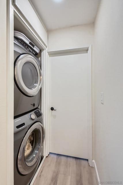 8039 Calle Fanita, Santee CA: https://media.crmls.org/mediaz/9ea02804-3198-4a2d-93be-ad32fca5492e.jpg