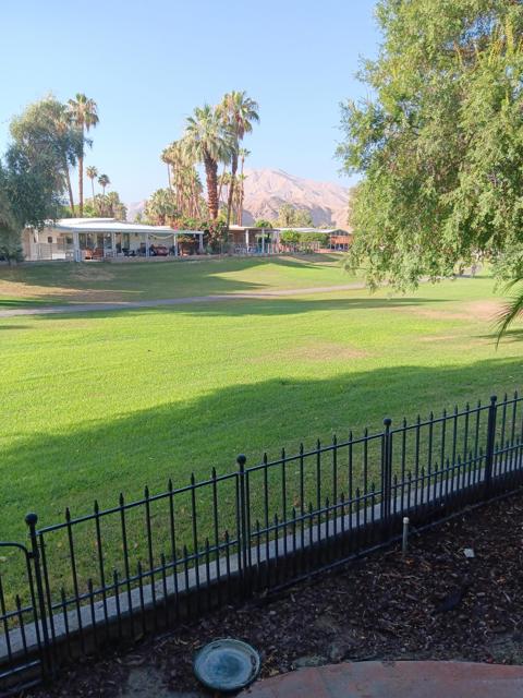 121 Via Valverde, Cathedral City CA: https://media.crmls.org/mediaz/9ea0ffb5-5563-4cb5-8838-93b8e46fc572.jpg
