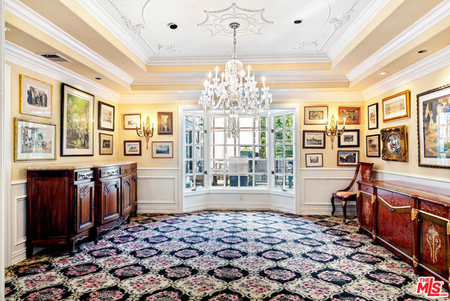 Image 12 of 38 For 4618 Westchester Drive