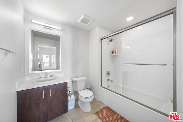 436 S Virgil Avenue, Los Angeles CA: https://media.crmls.org/mediaz/9ea1c1eb-6832-4f5a-9ff3-5ecdc590e2ad.jpg