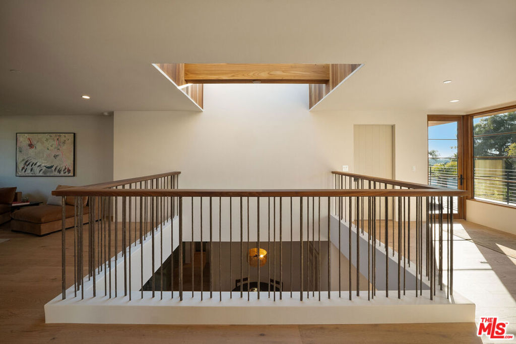 MLS #25590941 image #32