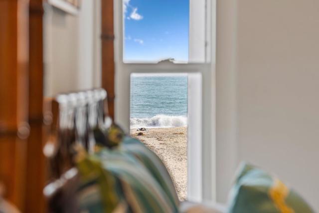 22130 E Cliff Drive, Santa Cruz CA: https://media.crmls.org/mediaz/9ea3c54b-2fb3-4edb-8294-bc25642166a5.jpg