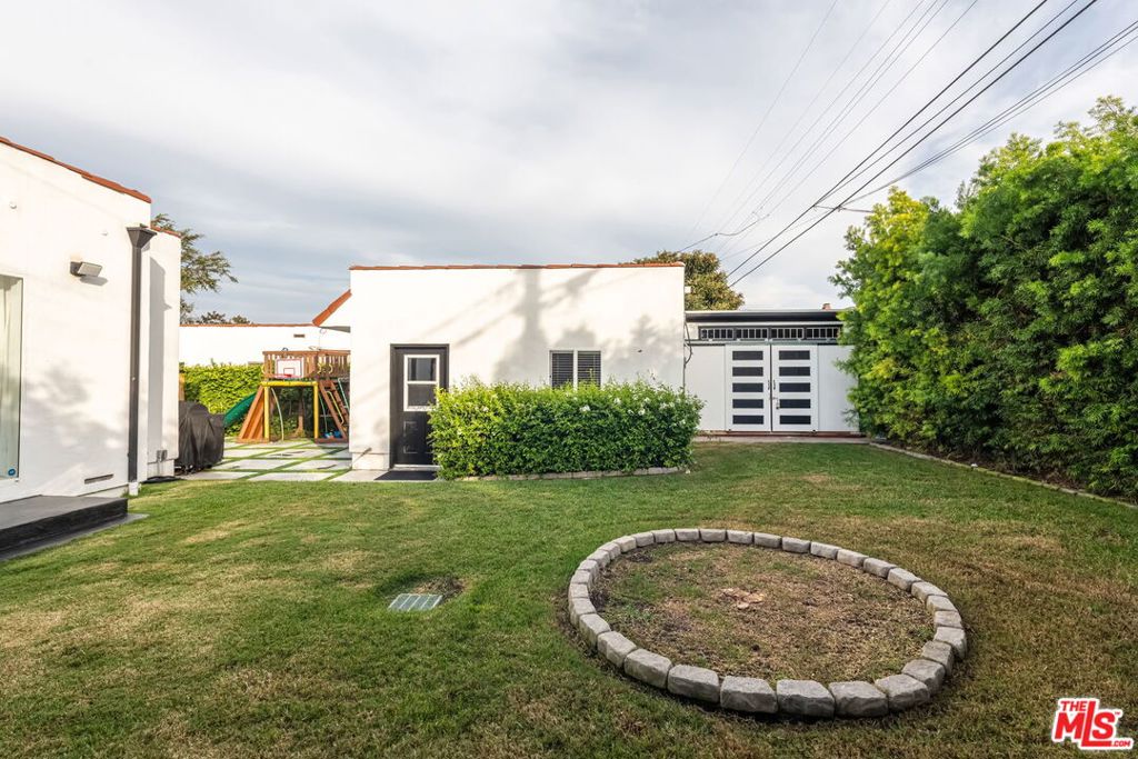 9Ea3E9Ef 3E6C 4A88 A7Ba Eea970Cc8E40 2422 W 77Th Street, Inglewood, Ca 90305 &Lt;Span Style='BackgroundColor:transparent;Padding:0Px;'&Gt; &Lt;Small&Gt; &Lt;I&Gt; &Lt;/I&Gt; &Lt;/Small&Gt;&Lt;/Span&Gt;