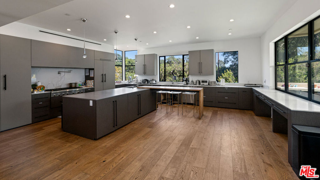 MLS #25576861 image #9