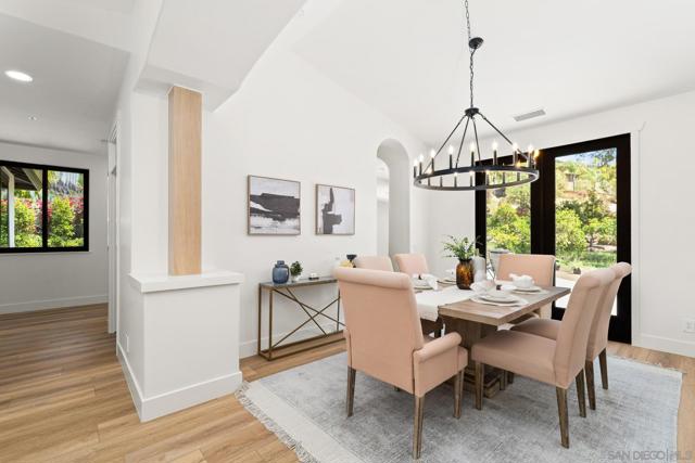 2511 San Clemente Ave, Vista CA: https://media.crmls.org/mediaz/9ea4963f-d279-45fd-9c23-826ffb462a52.jpg
