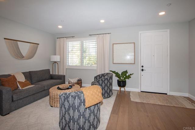 Detail Gallery Image 7 of 50 For 1573 Cypress Creek Ct, Vista,  CA 92084 - 3 Beds | 2/1 Baths