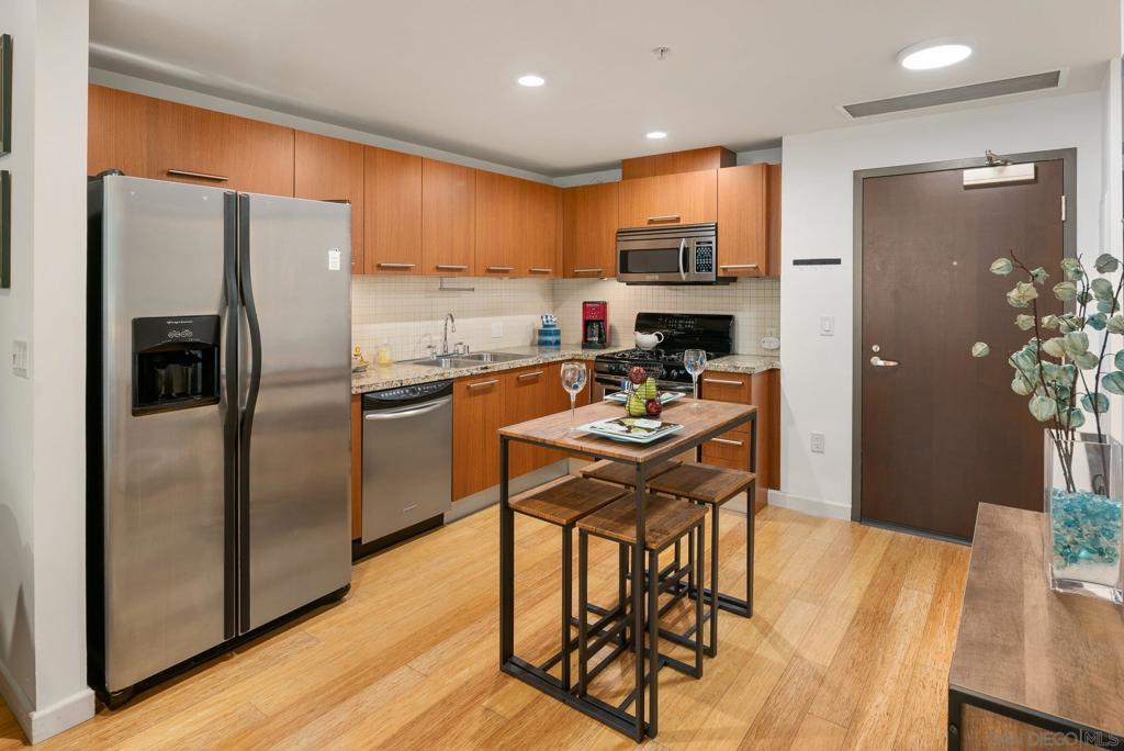 1431 Pacific Hwy - photo 4