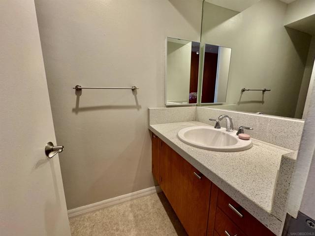 800 Prospect St, La Jolla CA: https://media.crmls.org/mediaz/9ea5b89d-26ab-41da-b7eb-c2aa4a97677b.jpg
