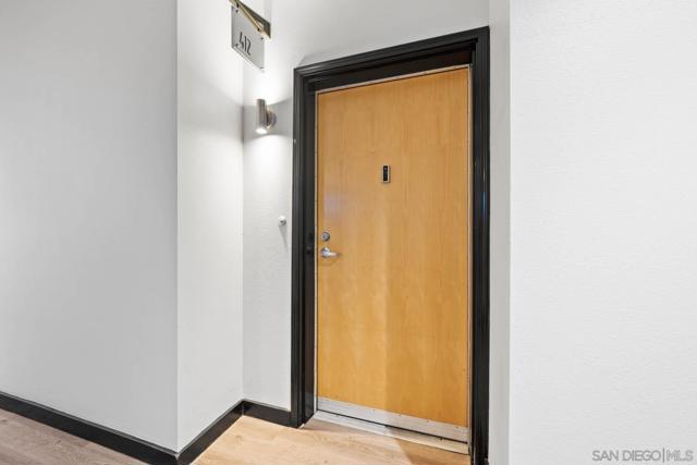 777 6Th Ave, San Diego CA: https://media.crmls.org/mediaz/9ea609fa-d6d2-4dbc-9d8a-2b24407dfbb9.jpg