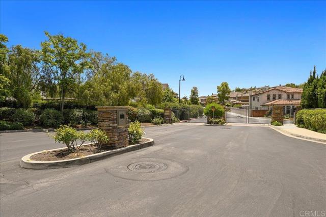 Detail Gallery Image 3 of 54 For 838 Genoa Way, San Marcos,  CA 92078 - 5 Beds | 4/1 Baths