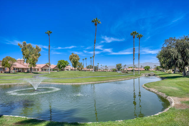 42740 Sand Dune Drive, Palm Desert CA: https://media.crmls.org/mediaz/9ea84030-0b11-4d8a-abe8-697b48204809.jpg