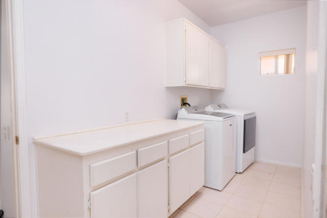40670 Posada Court, Palm Desert CA: https://media.crmls.org/mediaz/9ea84760-4579-4037-b421-3b9dda5fd7bf.jpg