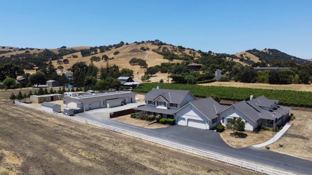 19715 Hale Avenue, Morgan Hill CA: https://media.crmls.org/mediaz/9eaa3f29-e124-404d-8cae-36f662189da0.jpg