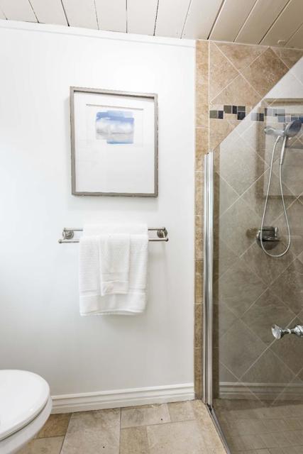 1948 Edgewood Drive, Palo Alto CA: https://media.crmls.org/mediaz/9eab2992-b62c-4063-8eea-d72945e8b7e6.jpg
