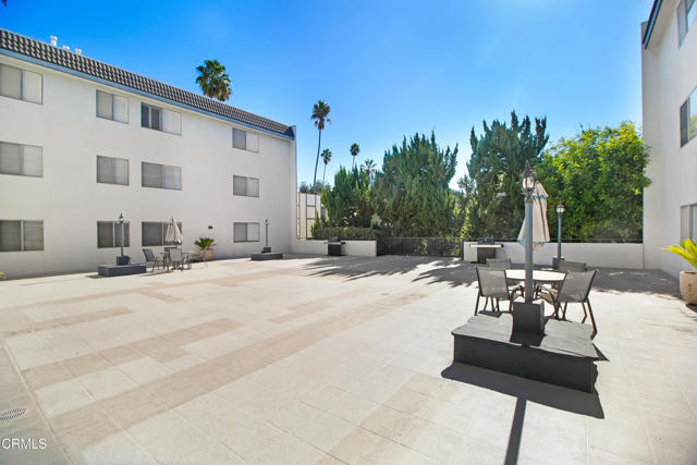 Detail Gallery Image 12 of 15 For 497 S El Molino Ave #106,  Pasadena,  CA 91101 - 2 Beds | 2 Baths