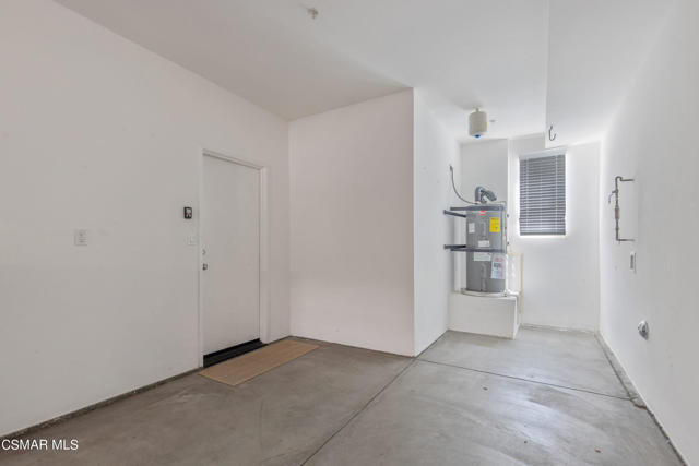 89 Jensen Court, Thousand Oaks CA: https://media.crmls.org/mediaz/9ead4e3a-3136-4e37-a71f-efe301911c59.jpg