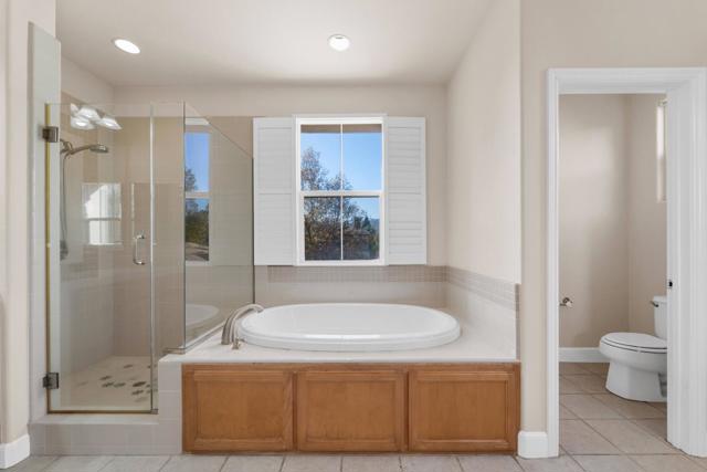 9652 Cooper Place, Gilroy CA: https://media.crmls.org/mediaz/9ead94b7-2ce8-4cce-b90f-48e8c71547d7.jpg