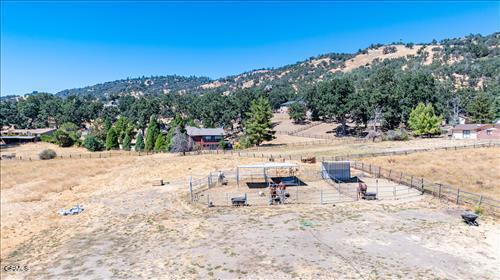 Detail Gallery Image 37 of 42 For 28551 Bear Valley Rd, Tehachapi,  CA 93561 - 4 Beds | 2 Baths