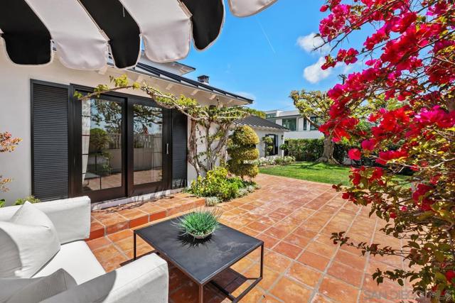 7505 Pepita Way, La Jolla CA: https://media.crmls.org/mediaz/9eaeba41-7266-4523-8470-ef459450dc4f.jpg