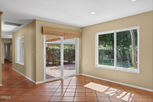 Detail Gallery Image 19 of 63 For 1525 Fairway Dr, Camarillo,  CA 93010 - 4 Beds | 2/1 Baths