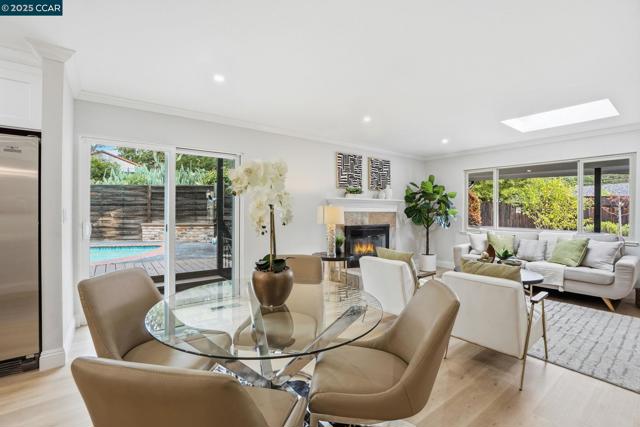 289 Sierra Dr, Walnut Creek CA: https://media.crmls.org/mediaz/9eaf0e01-bb17-47fd-a728-ba00af1c3695.jpg