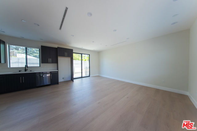 17443 Valerio Street, Van Nuys CA: https://media.crmls.org/mediaz/9eaf81ae-8cb3-453a-9994-3fe704e29a9d.jpg
