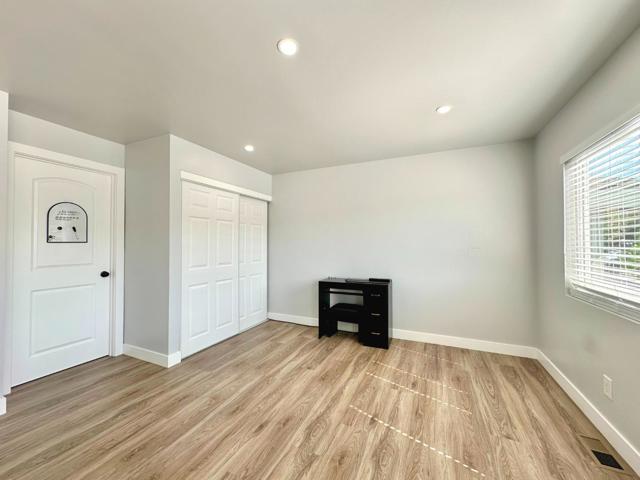 383 Chateau La Salle Drive, San Jose CA: https://media.crmls.org/mediaz/9eb07739-043f-4e2e-8cf8-881535468c39.jpg