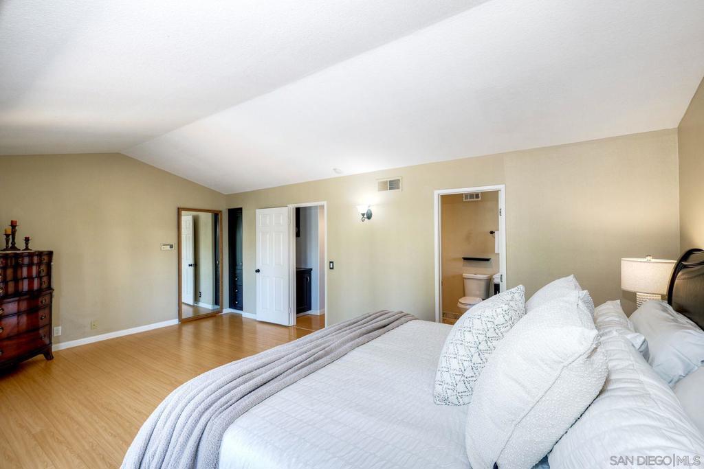 13976 Country Creek Rd - photo 18