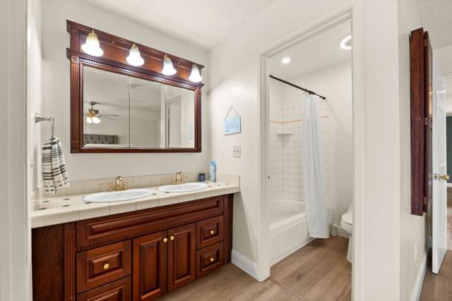 1014 Croyden Way, Manteca CA: https://media.crmls.org/mediaz/9eb3faff-8e92-428d-9226-d40ad3df80dd.jpg