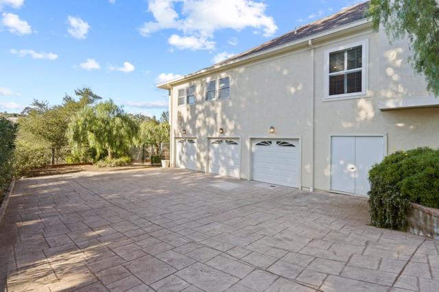 46 Eugenia Way, Hillsborough CA: https://media.crmls.org/mediaz/9eb40af3-129f-4843-bc33-e07ff0b35512.jpg