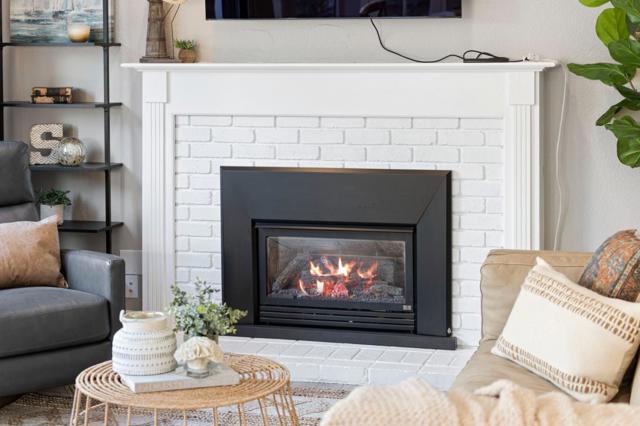 229 Marvilla Circle, Pacifica CA: https://media.crmls.org/mediaz/9eb4c4da-2946-4d07-993b-7eeb158a3a5b.jpg