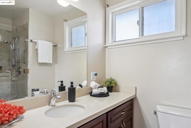 4545 Gregory Way, Richmond CA: https://media.crmls.org/mediaz/9eb5025c-6a37-4d1c-8130-10f296073e69.jpg