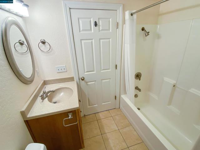 Image 24 of 39 For 55 Bayo Vista Way