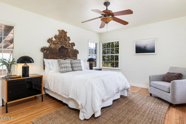 3255 Castera Avenue, Glendale CA: https://media.crmls.org/mediaz/9eb5ef9f-e104-460b-969c-393d87102ce4.jpg