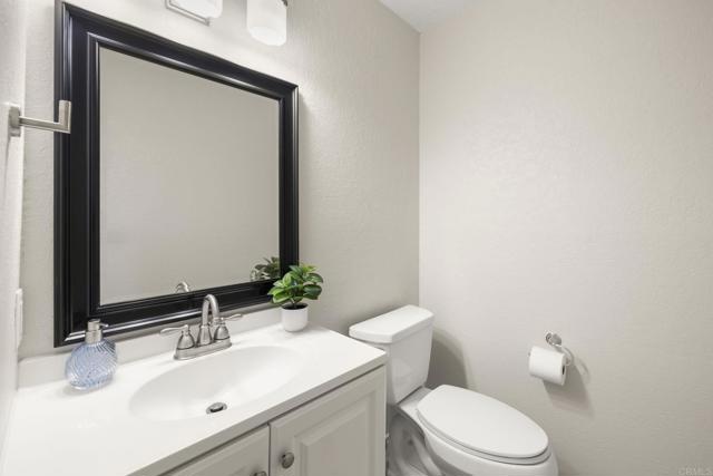 Detail Gallery Image 29 of 56 For 694 Ascot Dr, Vista,  CA 92083 - 3 Beds | 2/1 Baths