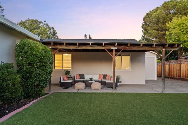 955 Norin Court, Campbell CA: https://media.crmls.org/mediaz/9eb75a19-9322-4d44-ba77-436c27699573.jpg