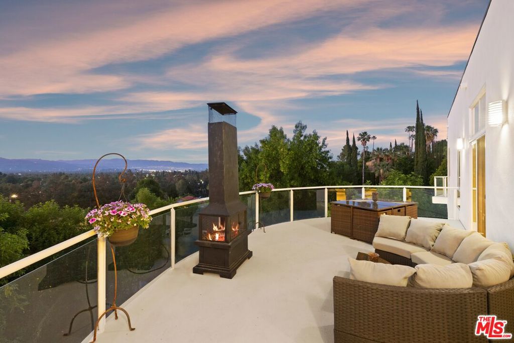 MLS #25589039 image #21